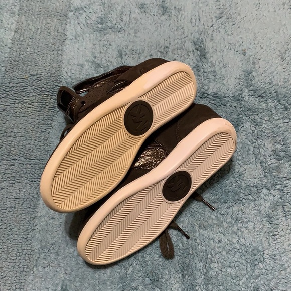 Michael Kors Nickel Grey Wedges - Picture 6 of 8